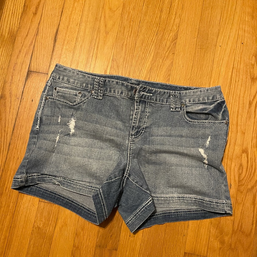 Maurices Jean shorts